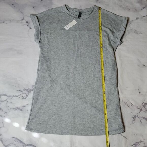 Francesca's Alya Gray T-Shirt Dress - Picture 4 of 6